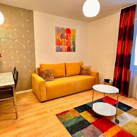 The Prince'S Neighbour Apartment Budapest With Free Garage Eksteriør billede