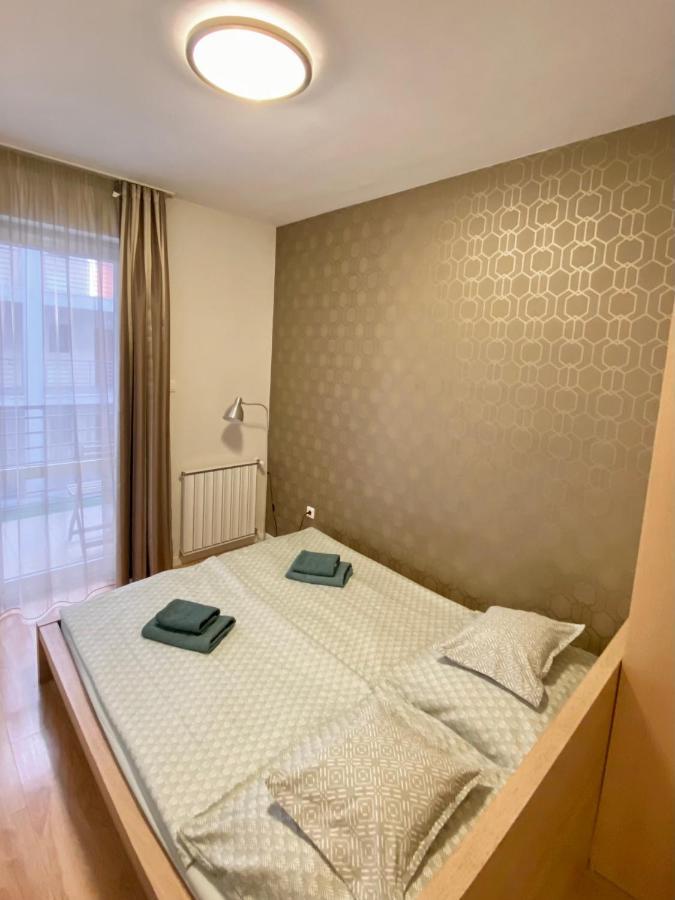 The Prince'S Neighbour Apartment Budapest With Free Garage Eksteriør billede